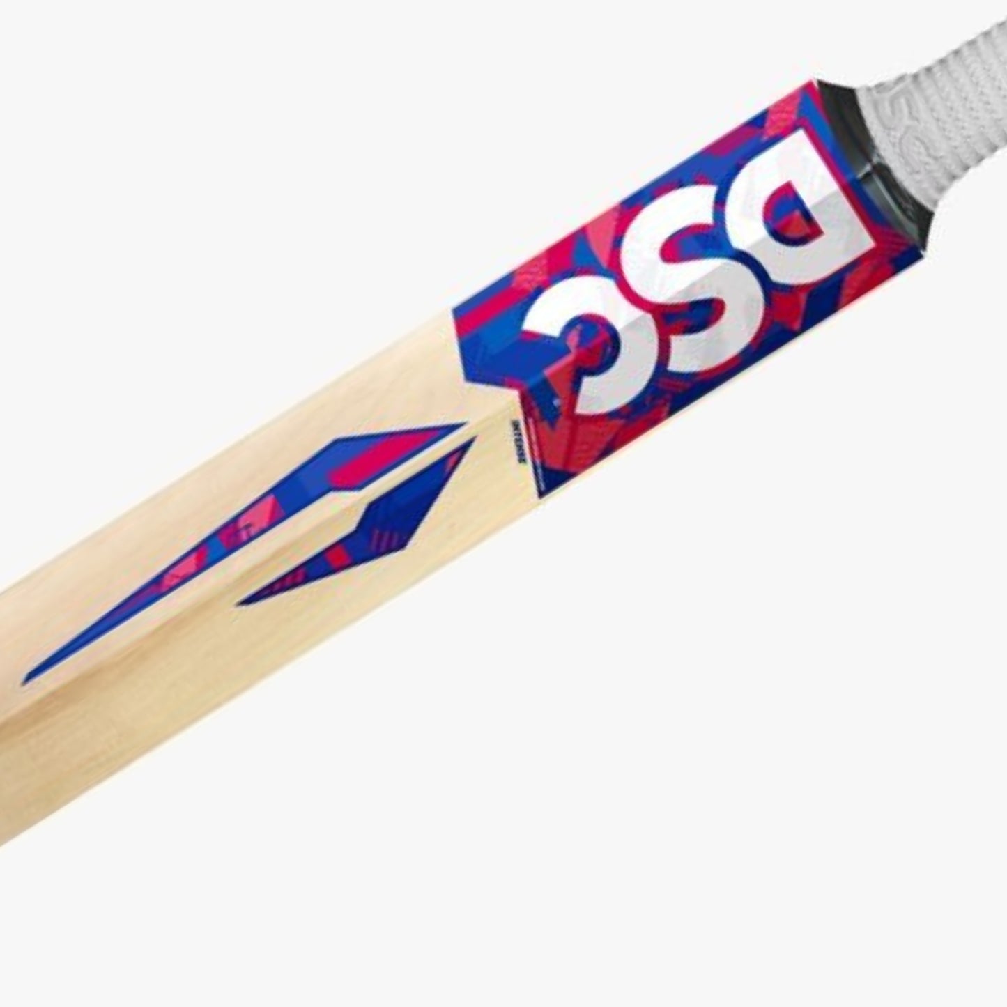 DSC Intense Middler Cricket Bat